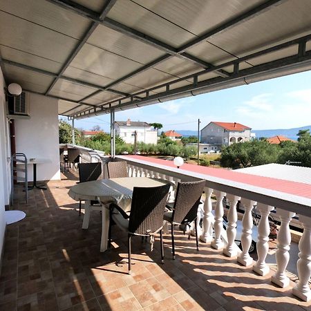 Apartments Ana Sukošan المظهر الخارجي الصورة